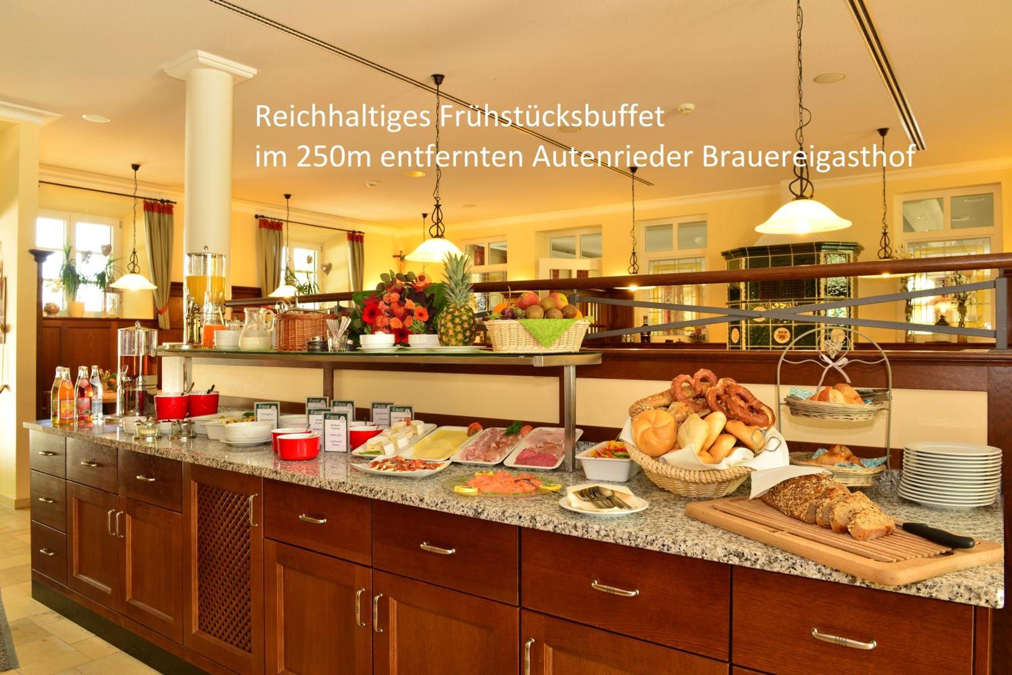 Autenrieder Gaestehaus Schlossbraeu Ichenhausen Eksteriør billede